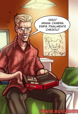 Nerd Safadinho Filma Putaria dos Pais em HQ Brasileiro